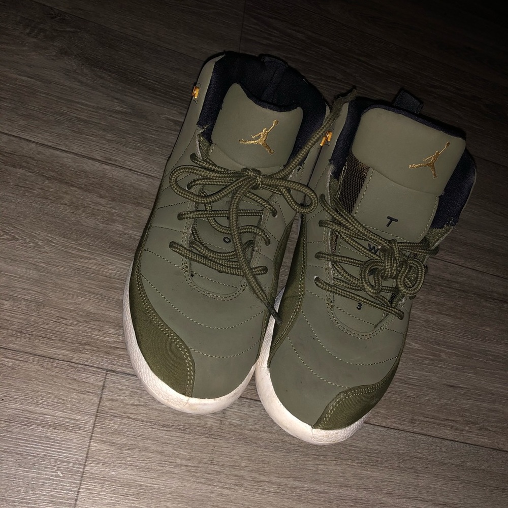 Air Jordan 12 Retro